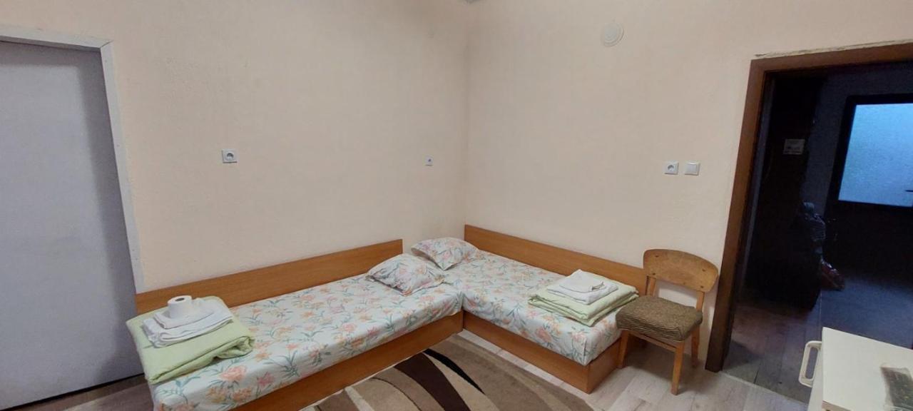Guest House Kukera Pavel Banya Εξωτερικό φωτογραφία